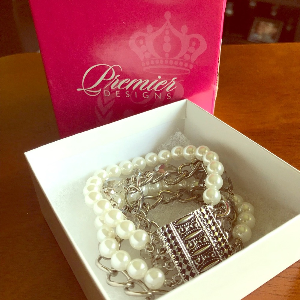 Premier Designs Bracelet